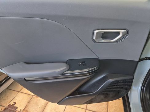 Used 2025 Kia K4 FWD image 26