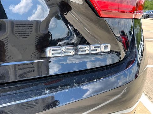 Used 2018 Lexus ES 350 w/ Luxury Package w/Wood Trim FWD image 9