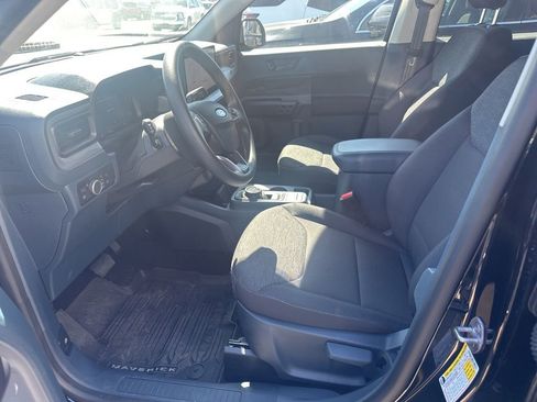 Used 2025 Ford Maverick XL image 5
