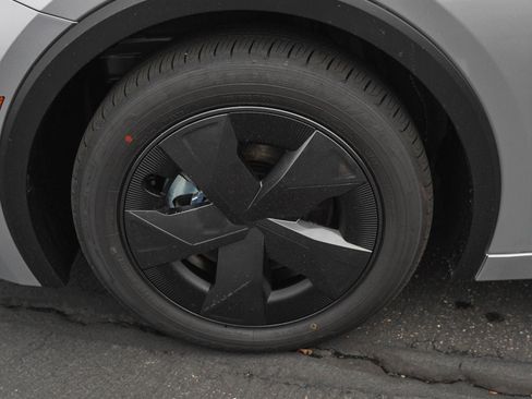 New 2026 Toyota Prius LE image 13