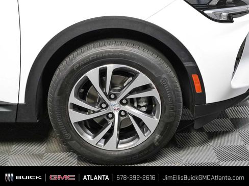 Certified 2022 Buick Envision Essence w/ Technology Package I FWD image 40