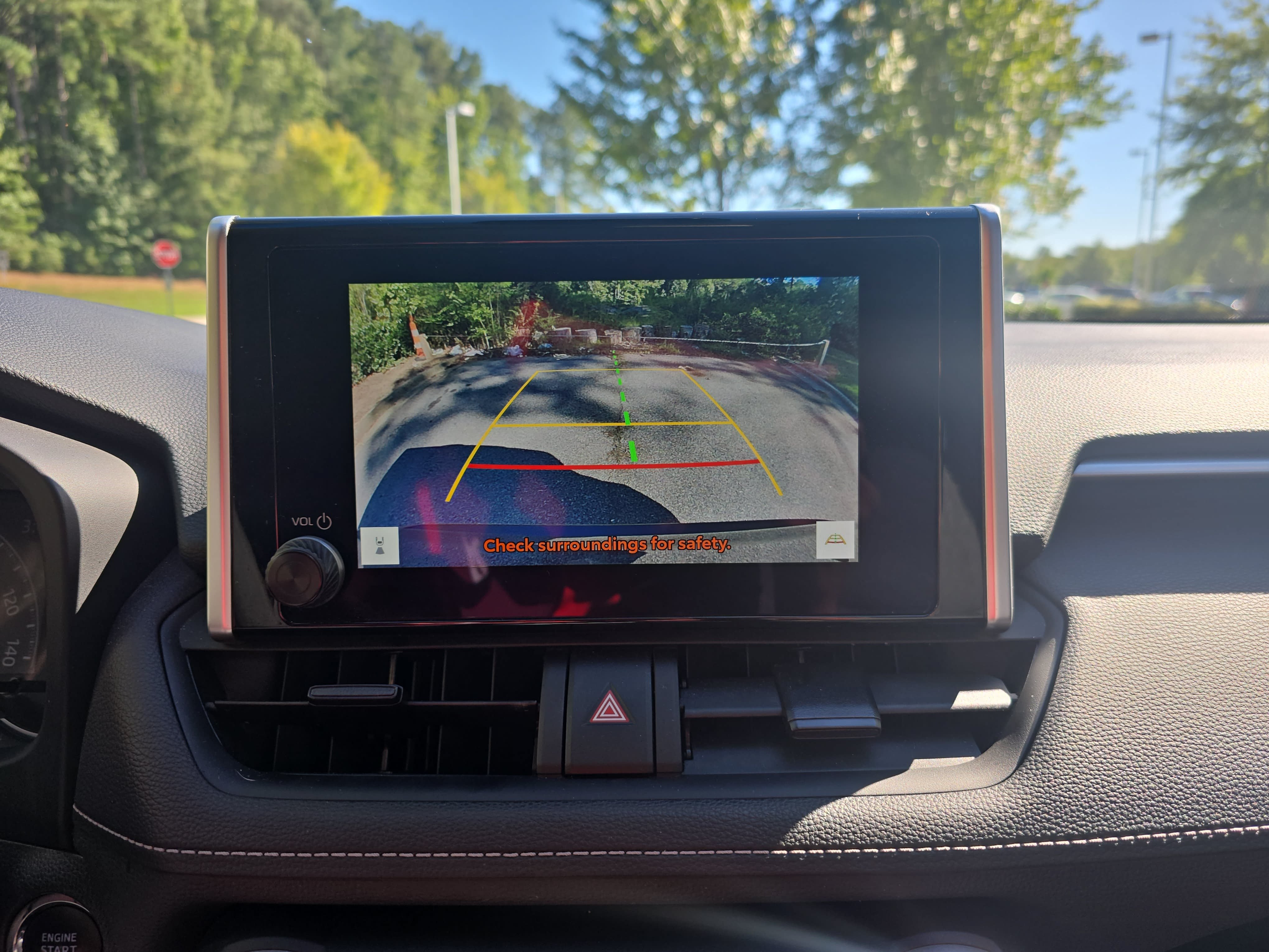 Used 2025 Toyota RAV4 XLE FWD image 20