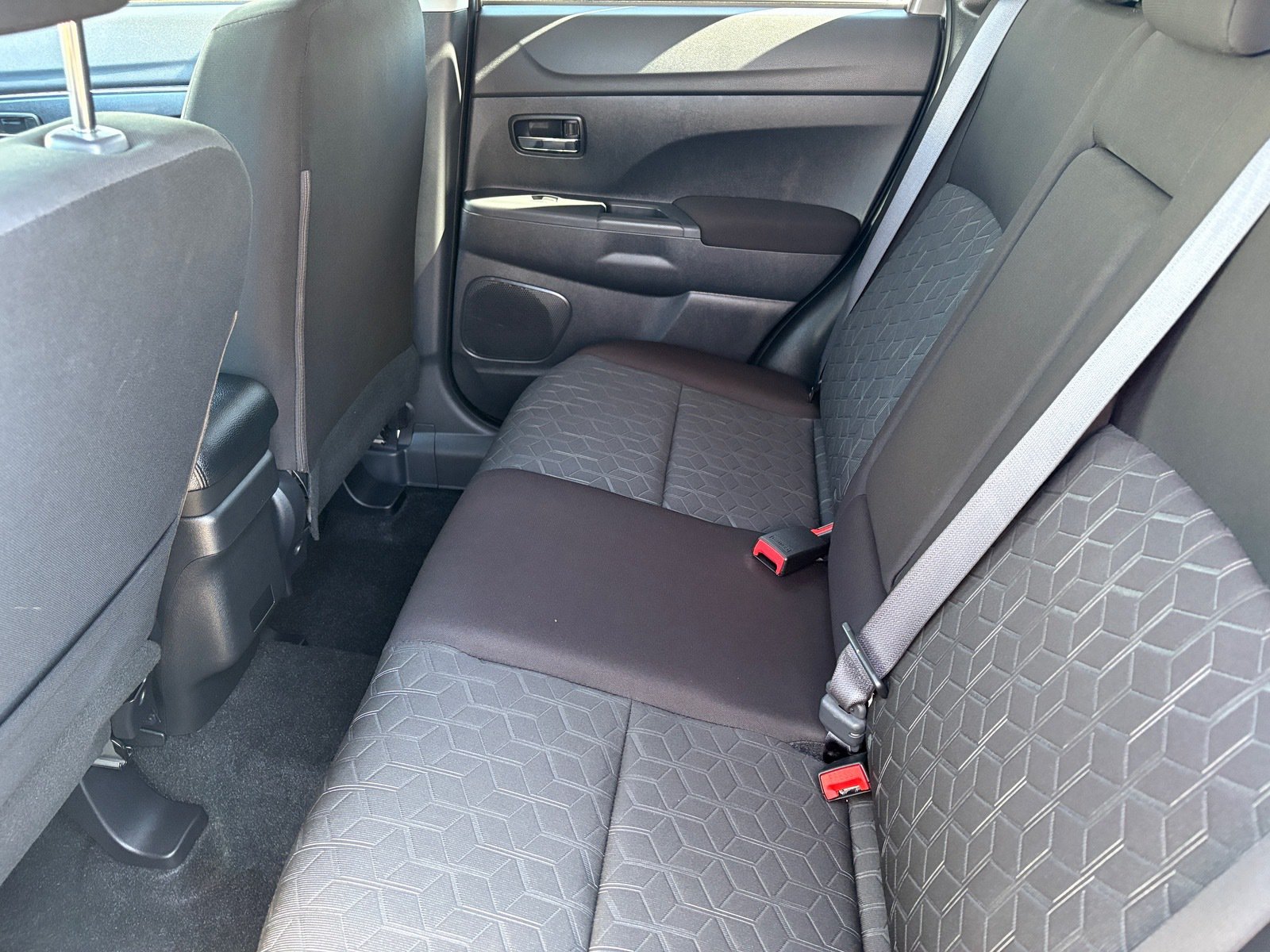 Used 2025 Mitsubishi Outlander Sport AWD image 13