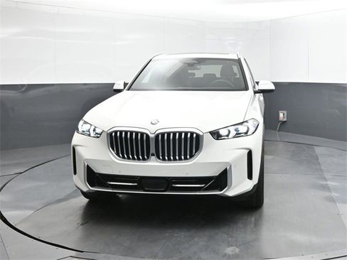 New 2026 BMW X5 xDrive40i w/ Parking Assistance Package image 30