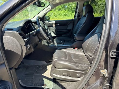 Used 2015 Chevrolet Traverse LTZ AWD/4WD image 8