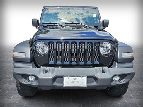 Used 2019 Jeep Wrangler Unlimited Sport image 5