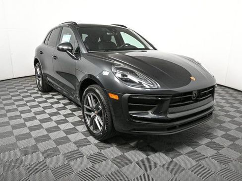 New 2026 Porsche Macan AWD image 28