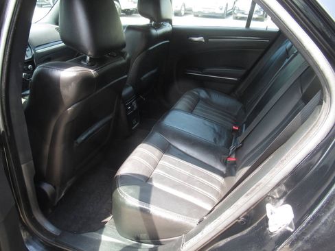 Used 2018 Chrysler 300 S w/ 300S Premium Group AWD/4WD image 14