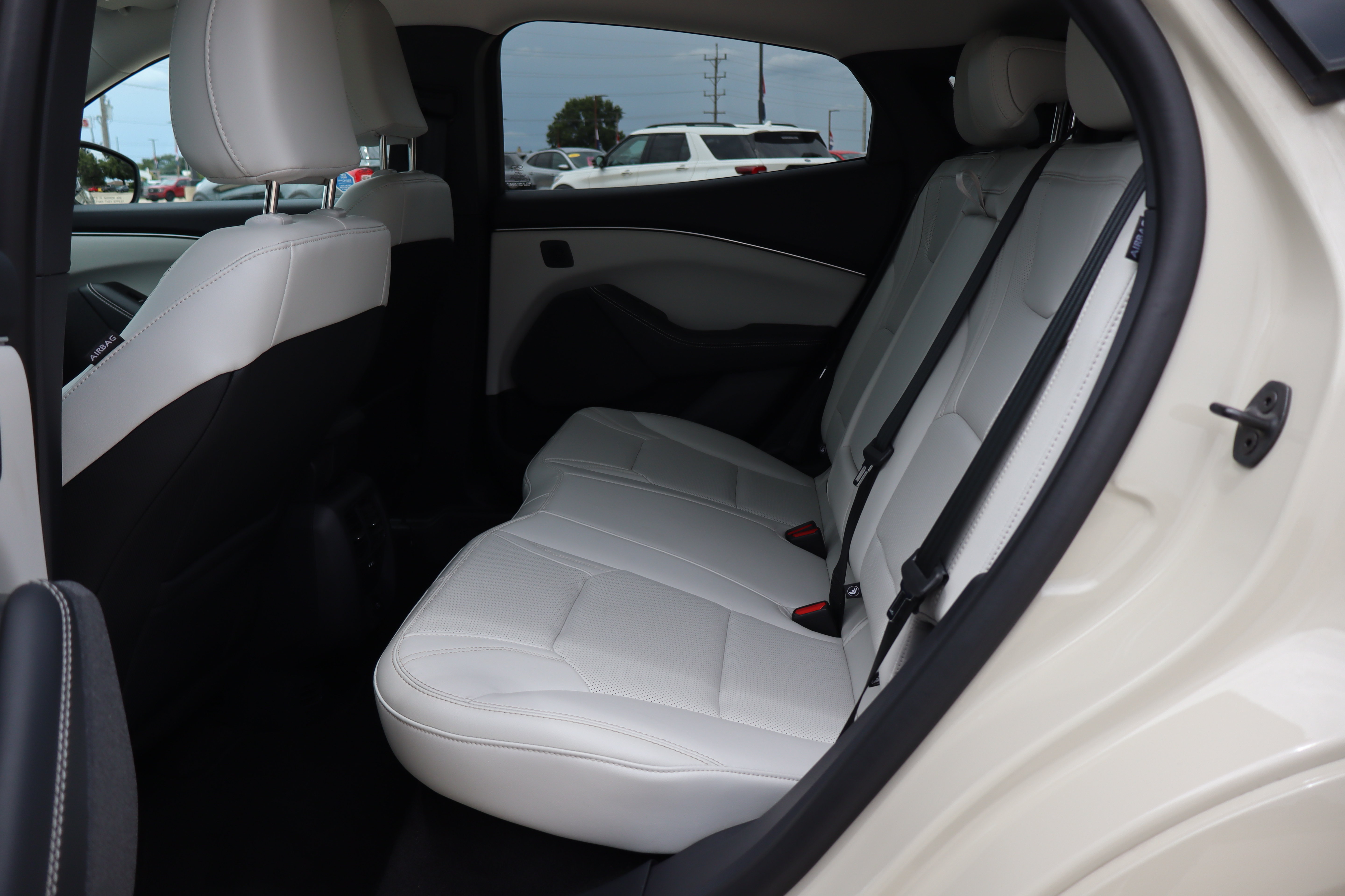 Used 2025 Ford Mustang Mach-E Premium AWD/4WD image 11