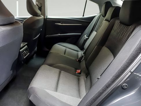 Used 2025 Toyota Camry LE FWD image 10