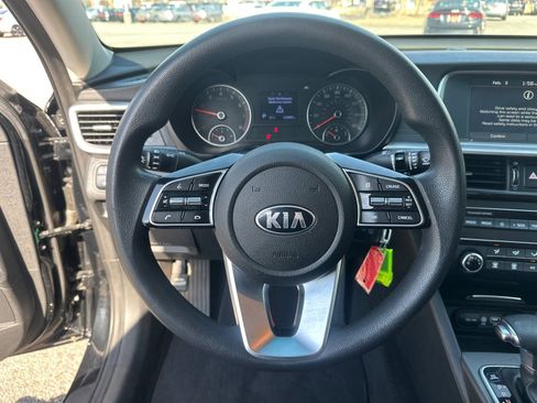 Used 2020 Kia Optima LX image 23