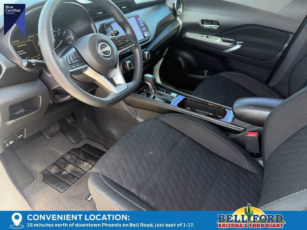 Used 2023 Nissan Kicks SV w/ Interior Electronics Package FWD image 17