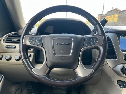 Used 2020 GMC Yukon XL Denali w/ Open Road Package AWD/4WD image 30