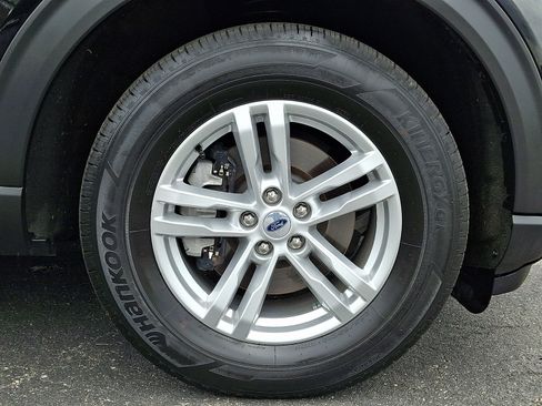 Certified 2023 Ford Explorer XLT AWD/4WD image 8
