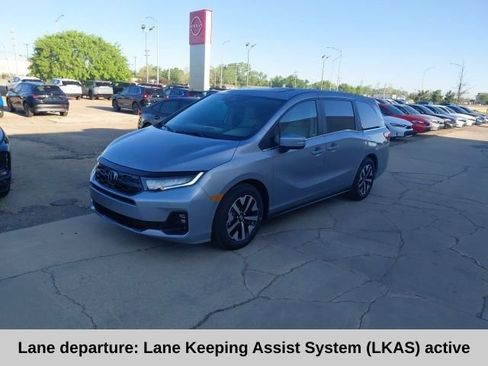 New 2026 Honda Odyssey EX-L image 9