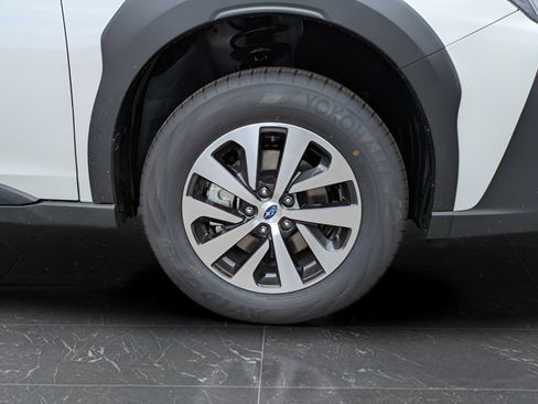 Used 2025 Subaru Outback Premium w/ Popular Package #1A AWD/4WD image 10