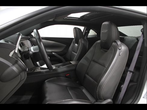 Used 2011 Chevrolet Camaro SS w/ RS Package RWD image 5