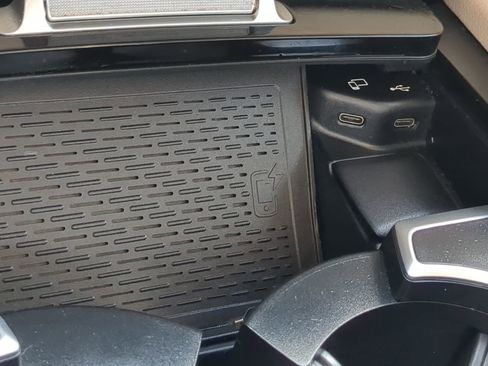 Used 2020 Mercedes-Benz GLE 350 image 54