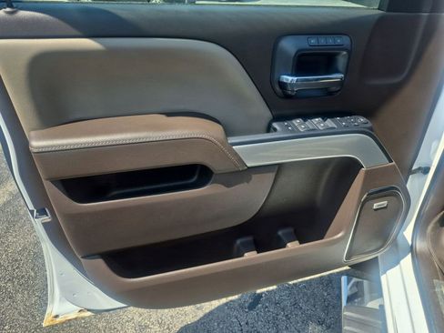Used 2017 Chevrolet Silverado 1500 LTZ Z71 w/ LTZ Plus Package AWD/4WD image 24
