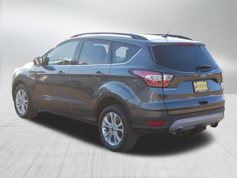 Used 2017 Ford Escape SE w/ Equipment Group 201A AWD/4WD image 5