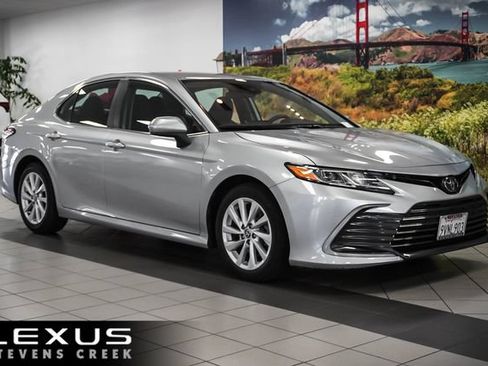 Used 2023 Toyota Camry LE FWD image 1