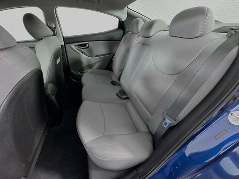 Used 2015 Hyundai Elantra SE w/ Option Group 02 FWD image 22