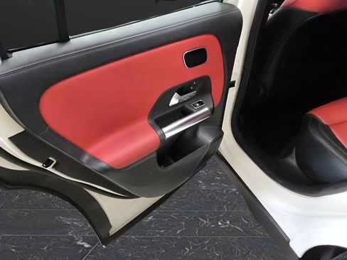 Used 2022 Mercedes-Benz GLA 45 AMG 4MATIC image 34