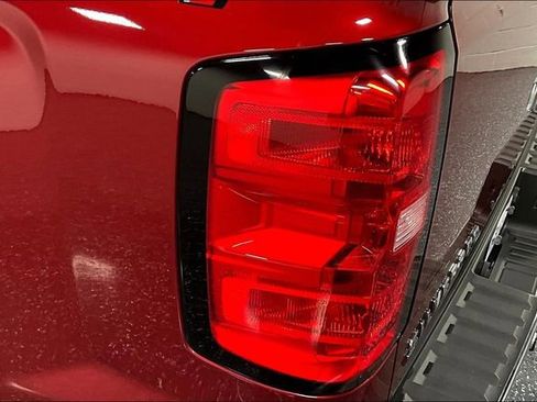 Used 2018 Chevrolet Silverado 1500 LT w/ All Star Edition image 23