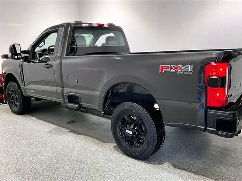 Used 2024 Ford F250 XL w/ STX Appearance Package AWD/4WD image 4