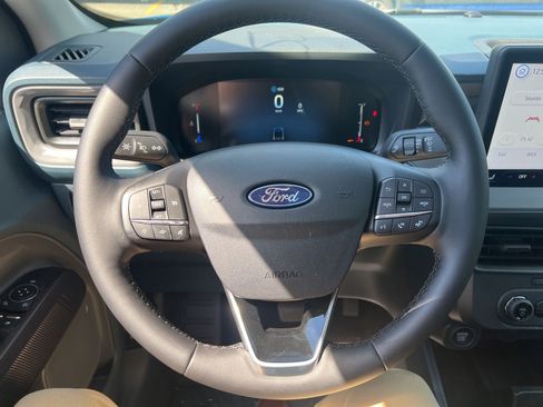 New 2025 Ford Maverick XLT w/ XLT Luxury Package image 17