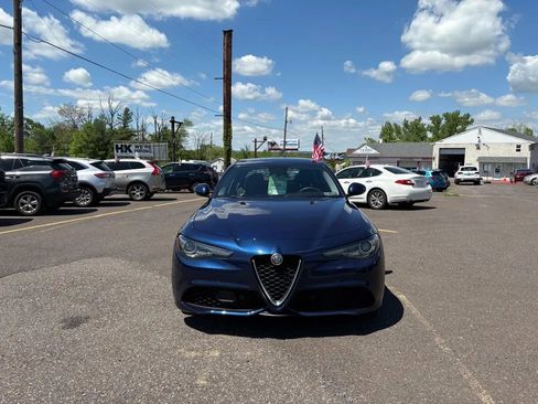 Used 2018 Alfa Romeo Giulia Ti Sport w/ Quick Order Package 22S Sport image 8