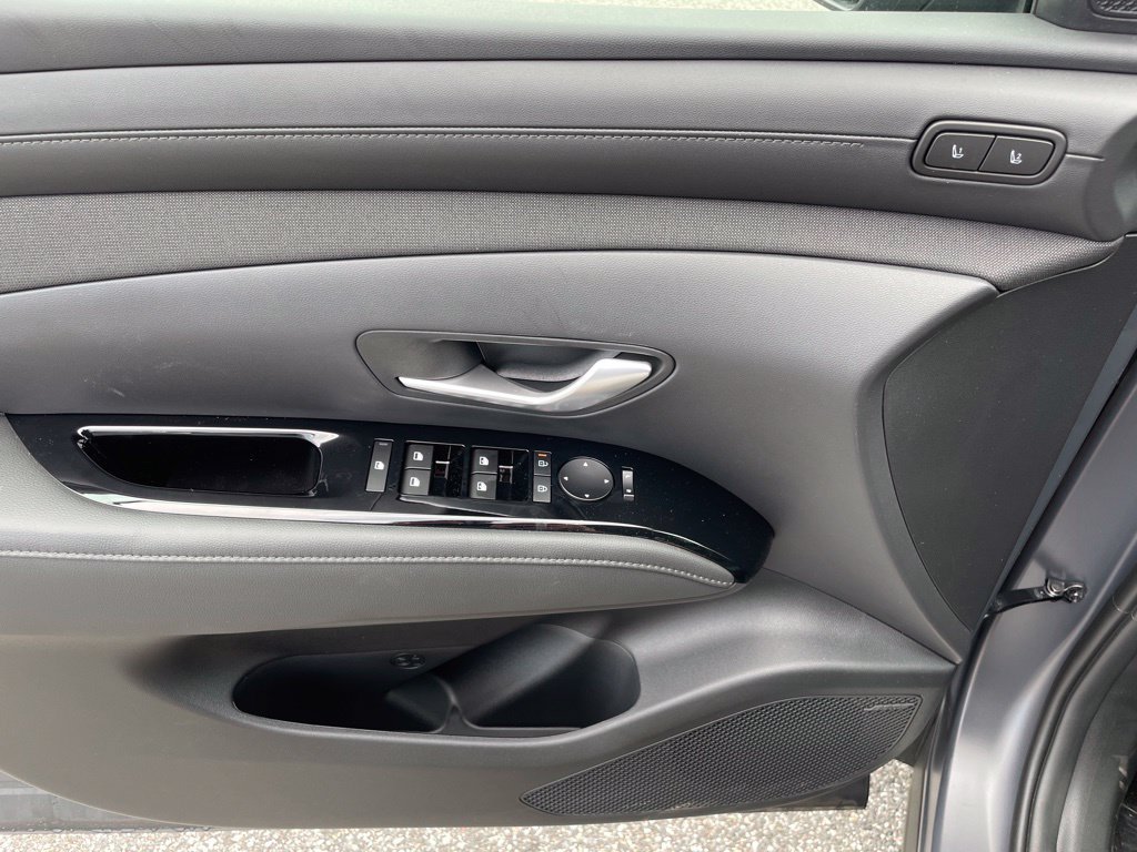 New 2026 Hyundai Tucson Limited AWD/4WD image 8