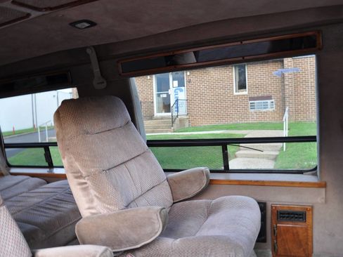 Used 1996 Chevrolet Express 1500 image 31