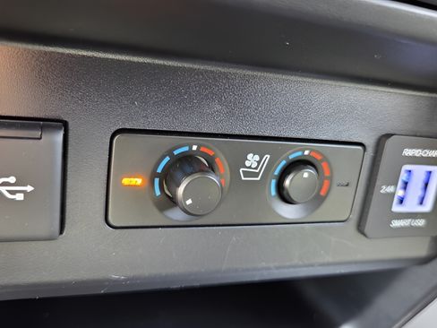 Used 2022 Toyota 4Runner Limited RWD image 22