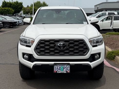 Used 2021 Toyota Tacoma TRD Off-Road AWD/4WD image 3