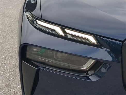 New 2026 BMW X7 M60i image 10