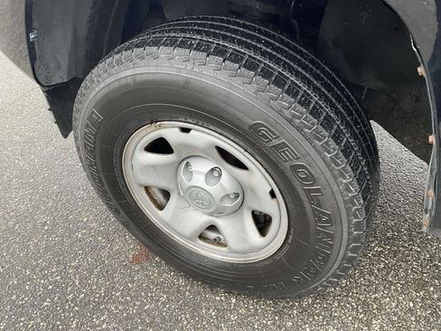 Used 2016 Toyota Tacoma SR w/ SR Convenience Package image 9