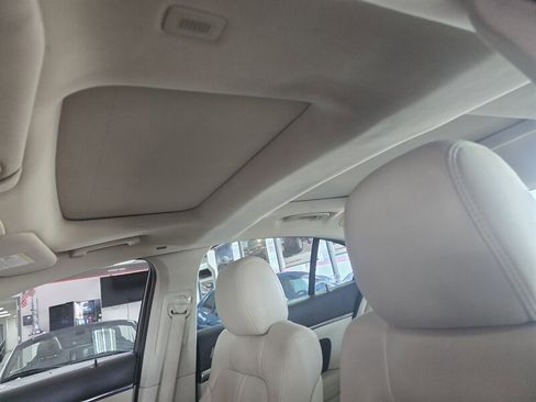 Used 2015 Lincoln MKS AWD w/ Equipment Group 201A image 31