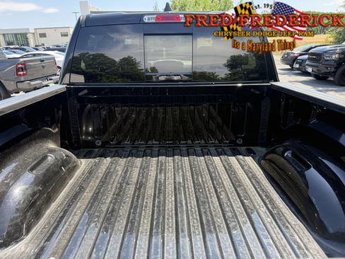 Used 2022 RAM 1500 Laramie AWD/4WD image 7