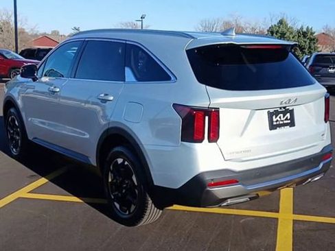 New 2026 Kia Sorento S image 9
