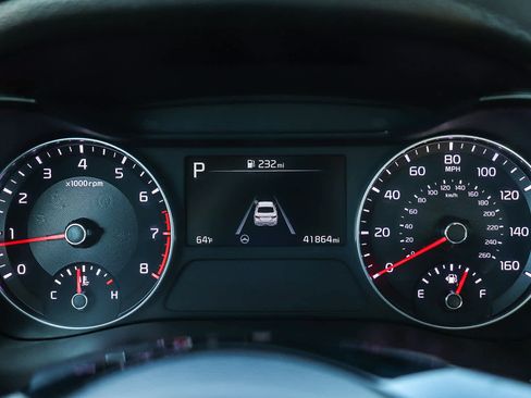 Used 2023 Kia Forte LXS w/ LXS Technology Package image 24