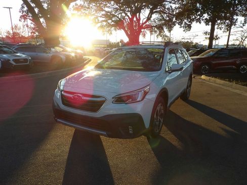 Used 2020 Subaru Outback Limited w/ Popular Package #2 image 8