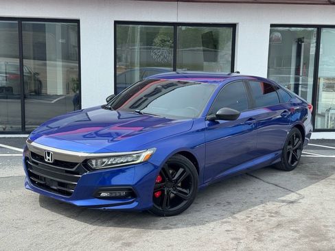 Used 2018 Honda Accord Sport image 1