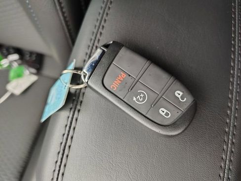 New 2026 Jeep Compass Latitude AWD/4WD image 23
