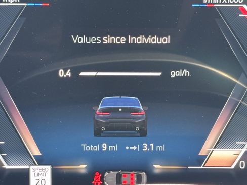 Used 2026 BMW 330i Sedan w/ M Sport Package image 24