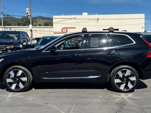 Certified 2023 Volvo XC60 T8 Ultimate image 6