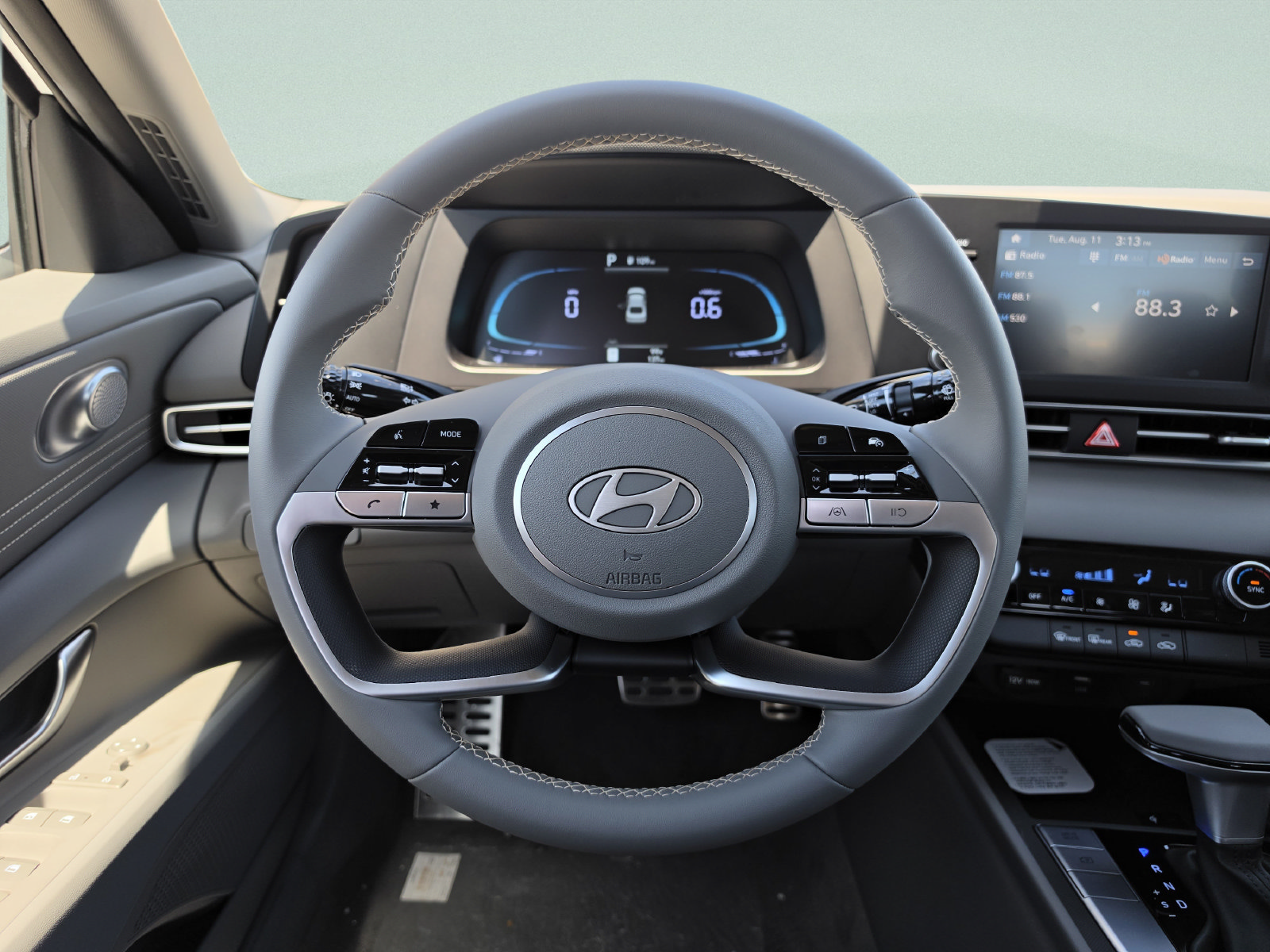 New 2026 Hyundai Elantra Sport FWD image 15