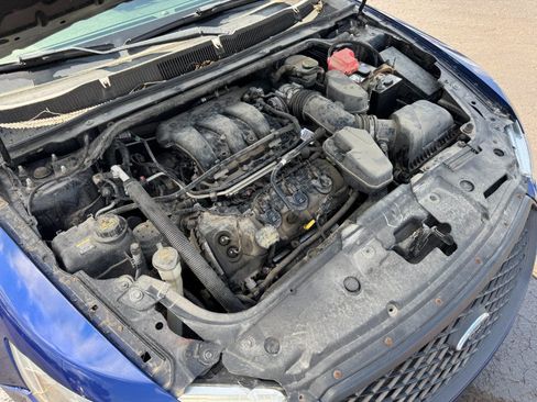 Used 2013 Ford Taurus Limited AWD/4WD image 25