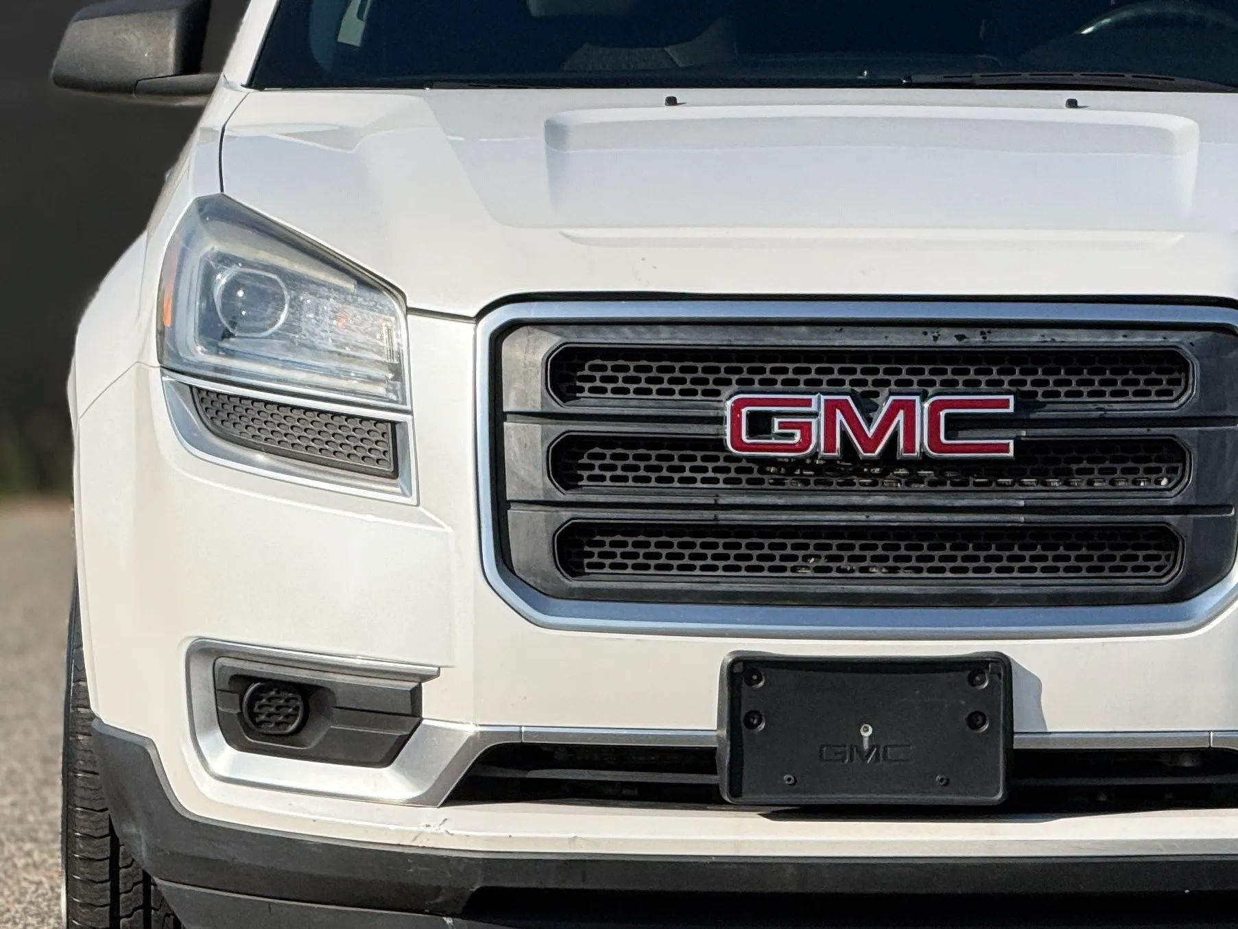 Used 2016 GMC Acadia SLE AWD/4WD image 11