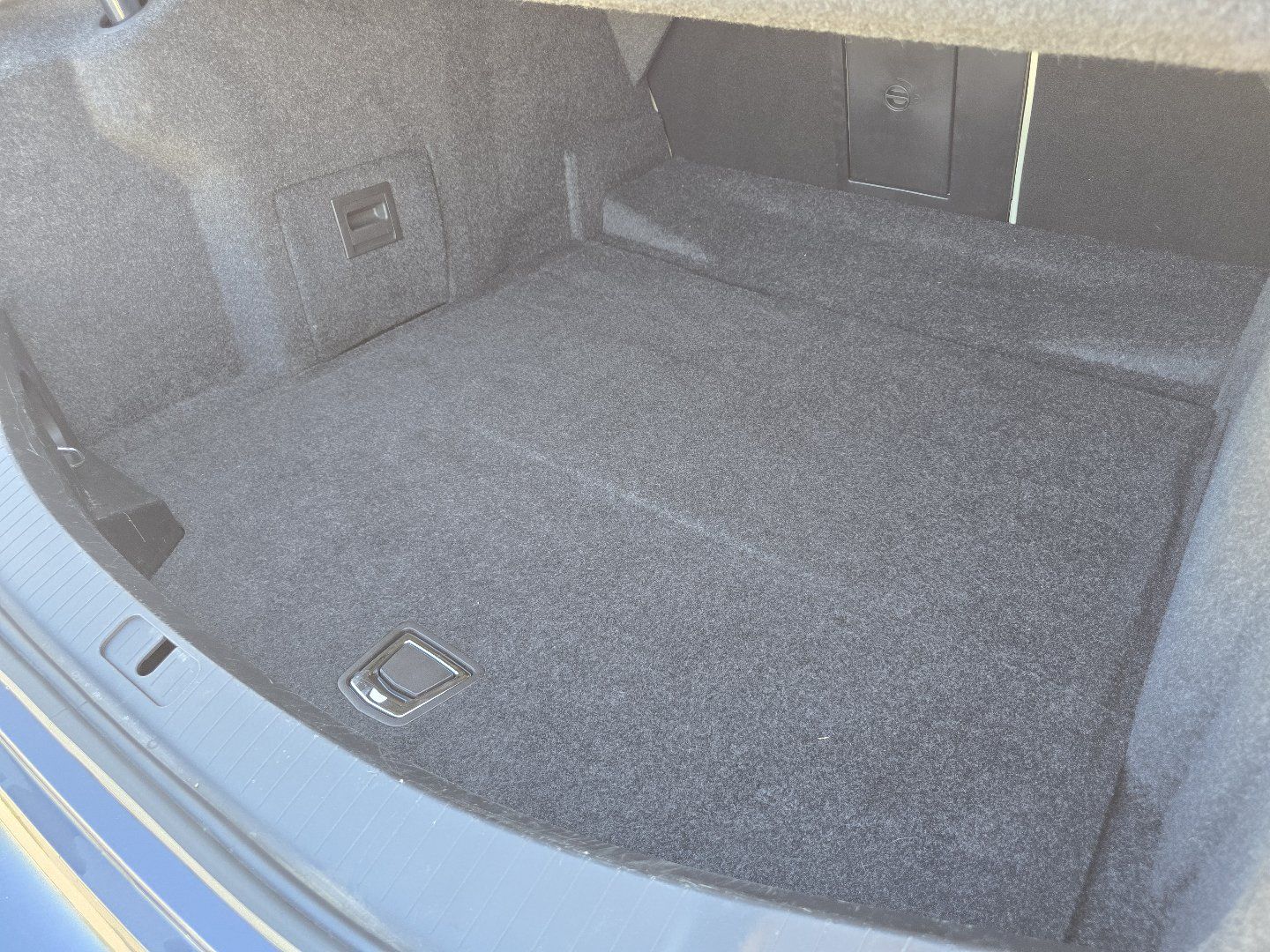 Used 2013 Cadillac XTS Platinum FWD image 20